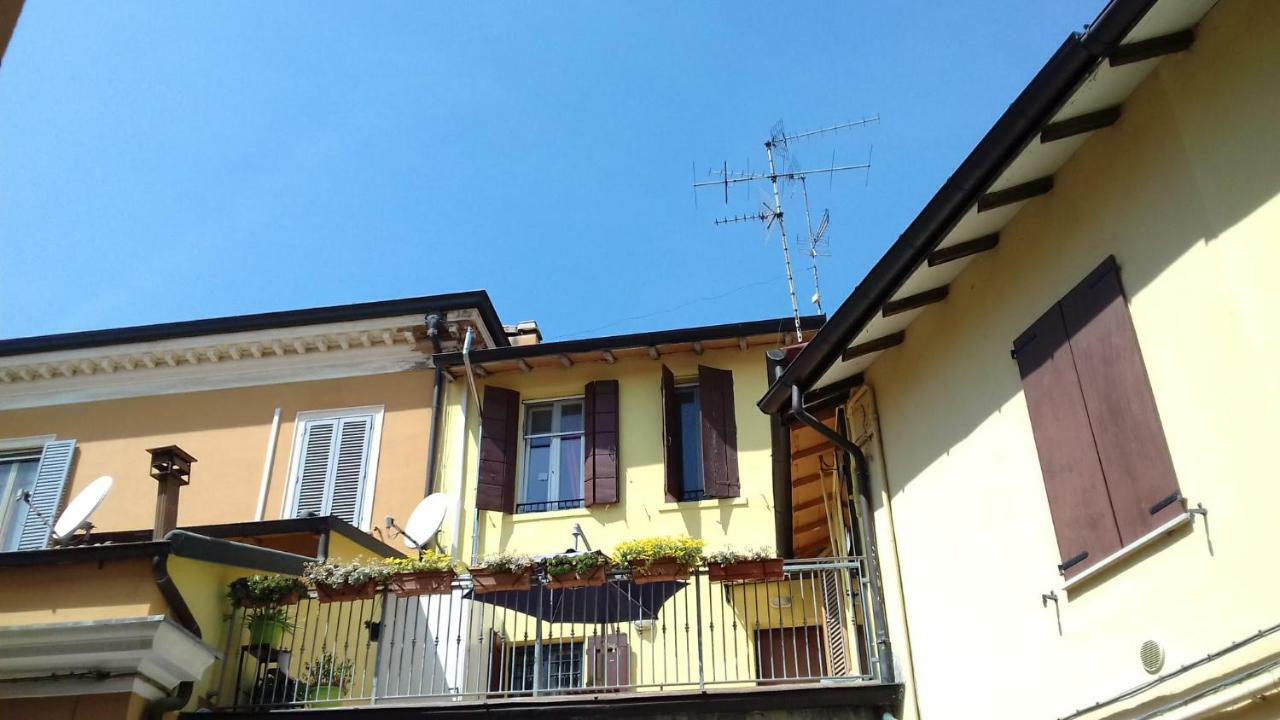 R&B La Pomposa Dei Motori Hotel Modena Bagian luar foto